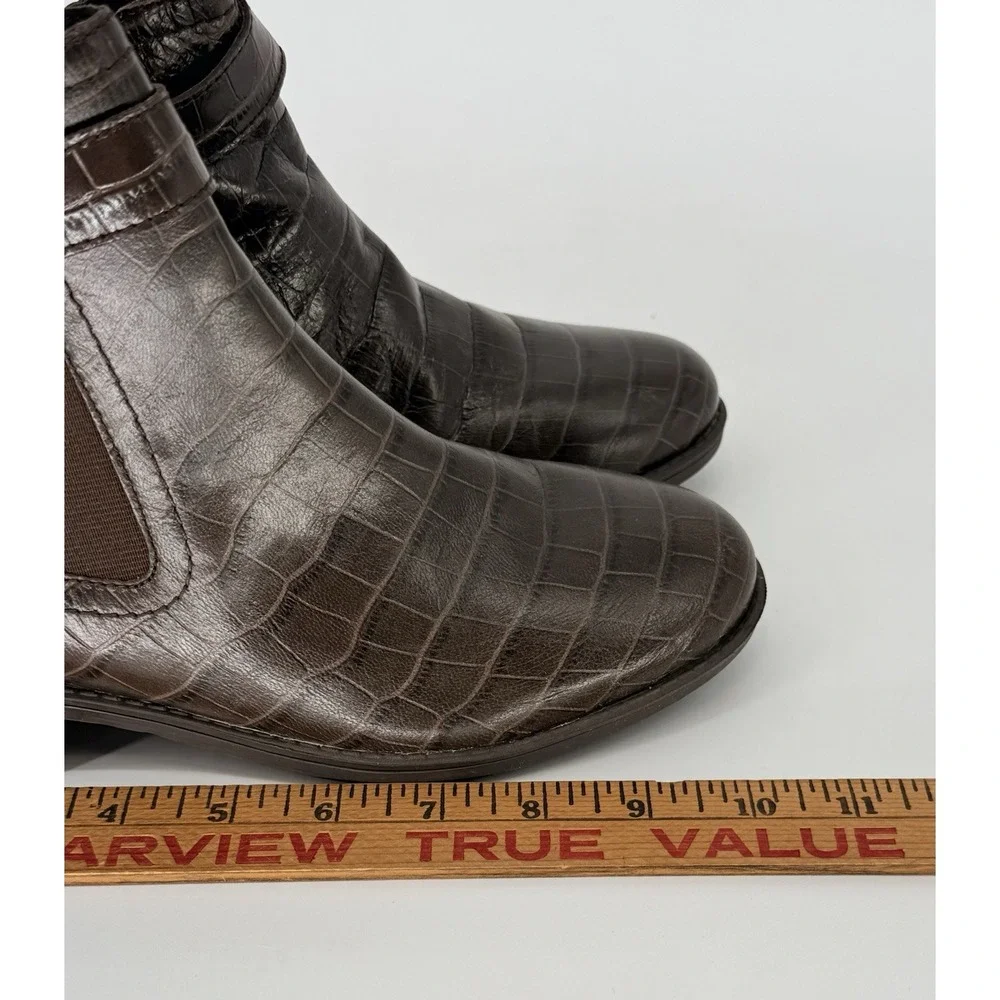 Easy Spirit Martha Stewart Brown Croc Rae Ankle Booties 8.5W Round Toe Zipper